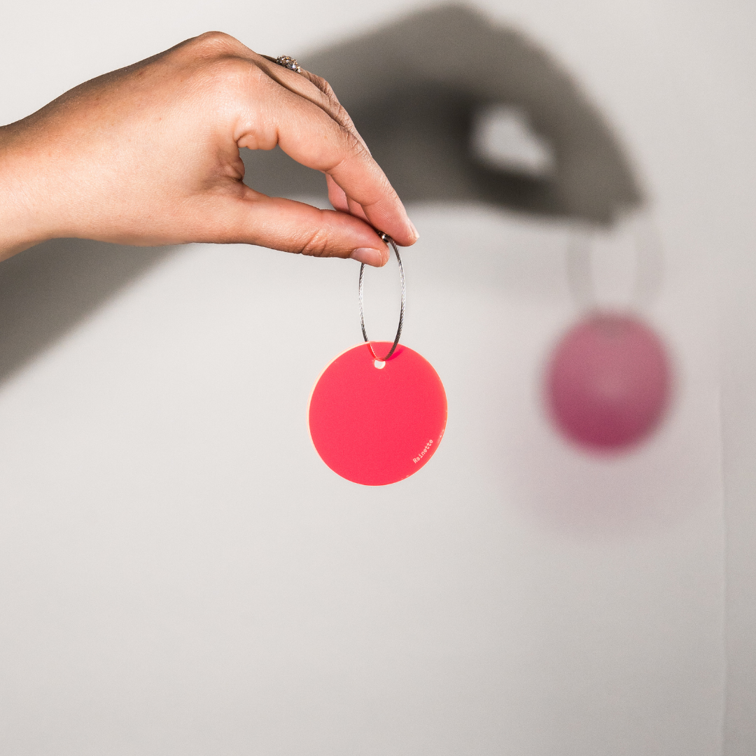 Charms en Plexi Fluo