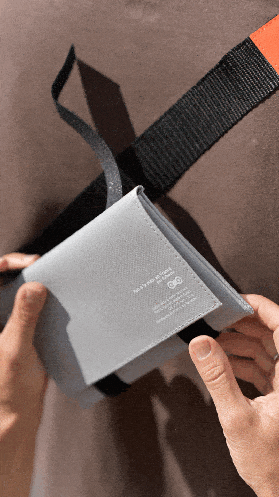 La véloche, la pochette nomade bleue